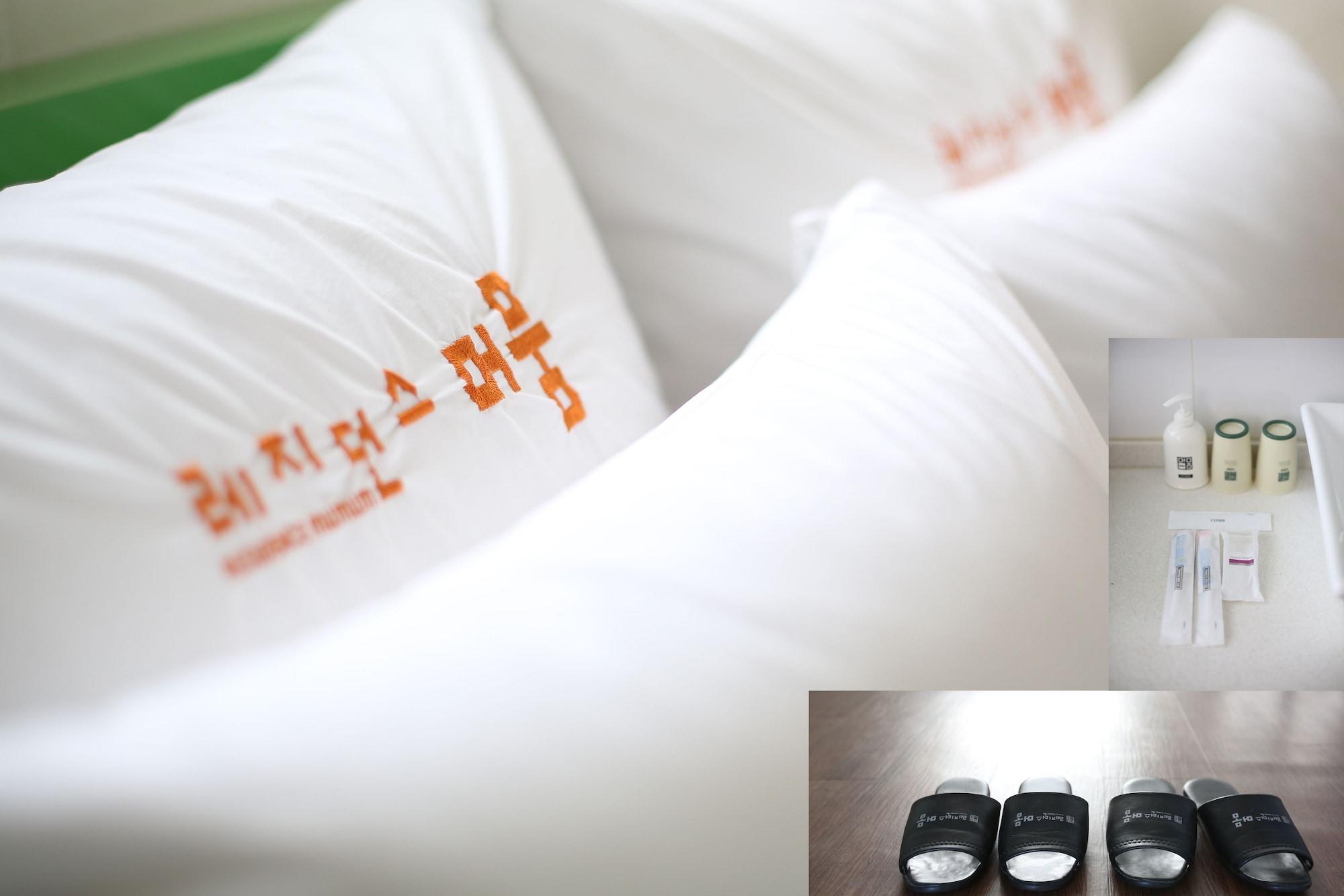 Residence Mumum Hotel Busan Bagian luar foto