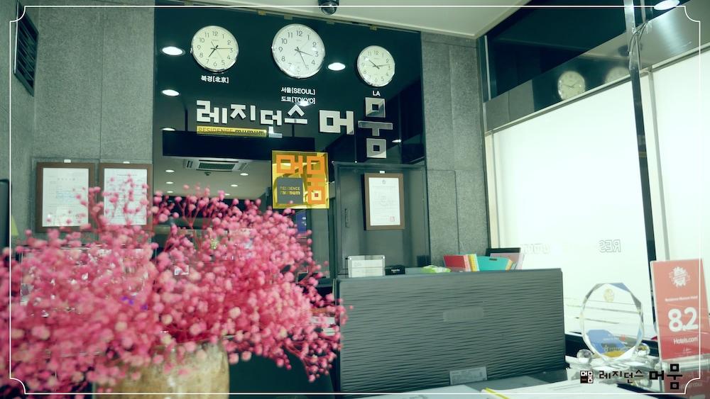 Residence Mumum Hotel Busan Bagian luar foto